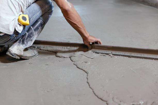 Best Concrete Pool Decks in Kensington, CT
